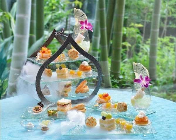 リーガロイヤルホテル(大阪)のサマーアフタヌーンティー、旬果実のスイーツや“ひまわり畑”マカロン