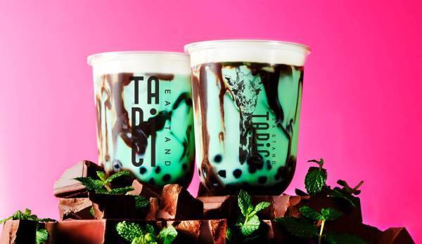 なんば「タピチ ティースタンド 」チョコミント×タピオカ×チーズミルクフォームの限定ドリンク