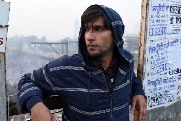 インド映画『ガリーボーイ』スラム街出身の実在ラッパーを描く、NASプロデュース