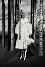 4 モンクレール シモーン・ロシャ 19年秋冬、パールやフラワーモチーフを配したダウン&ドレスなど