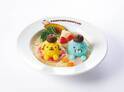 ぼのぼの×ポムポムプリンカフェのコラボメニュー、海水浴を楽しむふたりをイメージしたカレーなど