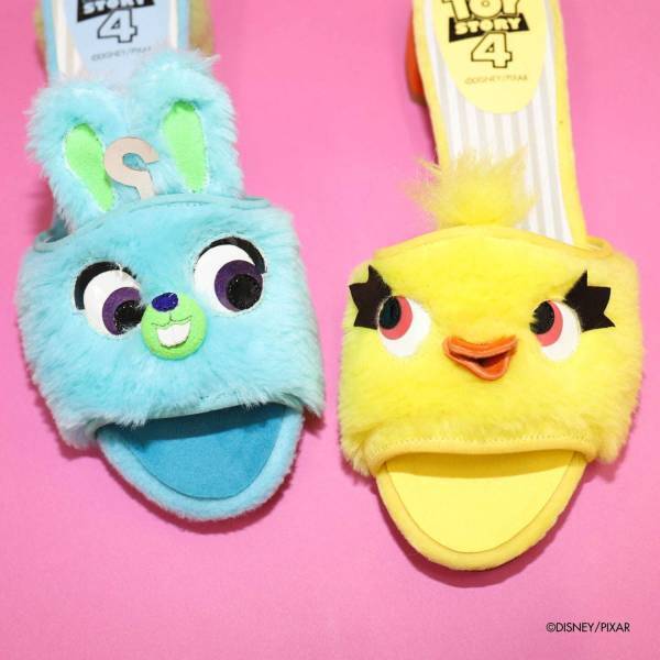 ディズニー／ピクサー映画『トイ・ストーリー4』ダッキー&バニーやフォーキーの新シューズがダイアナから