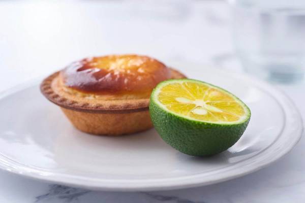 チーズタルト専門店「ベイク」から、夏限定シークワーサー×クリームチーズのすっきり風味