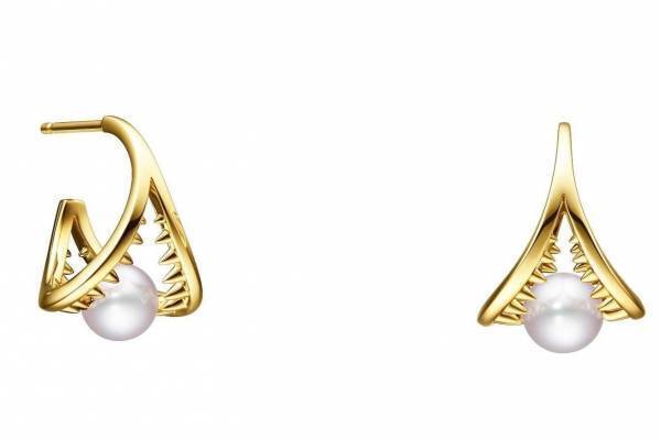 TASAKI“食中植物”のような「牙つきパール」リング＆イヤリング