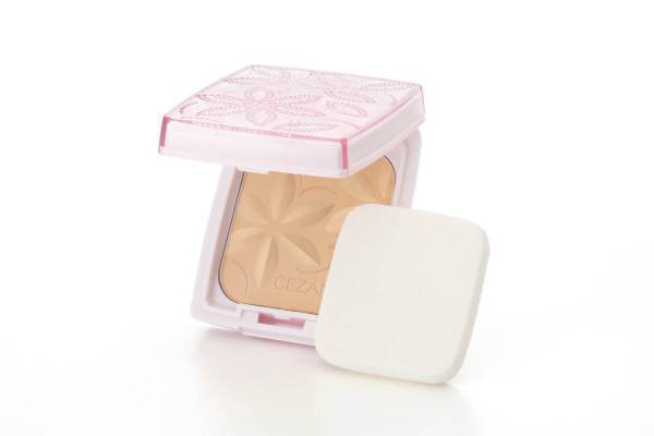 セザンヌのロングセラーファンデ、高カバー力＆コンパクトサイズでリニューアル