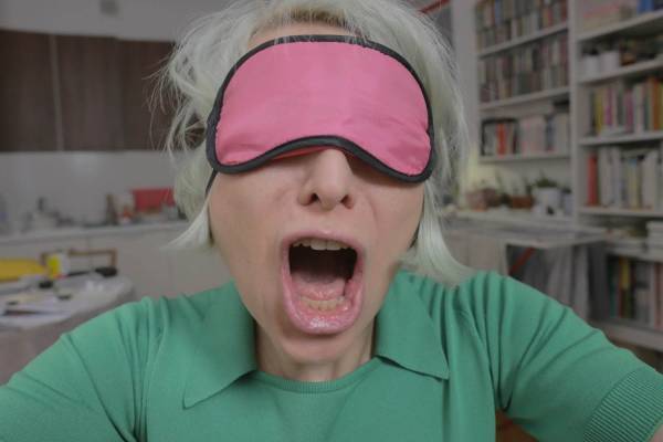 ポーランド女性作家の映像作品展示が東京都写真美術館で、70年代フィルムからセルフィー作品まで初公開