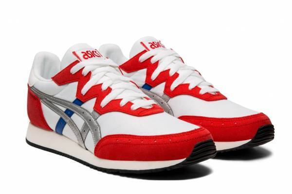 アシックスの新作シューズ「ターサー OG」80年代モデルを復刻、レッド・ブルー・ネイビーの3色