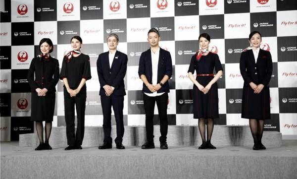 JAL新制服を「エズミ」デザイナー江角泰俊が担当 - “鶴”の流線型を表現したワンピースなど