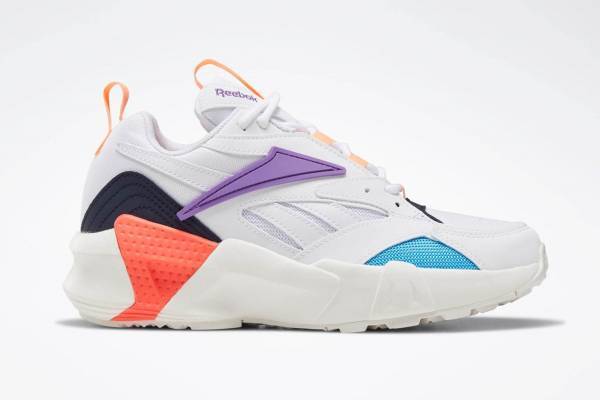 リーボック クラシックのスニーカー「アズトレック 96」が復刻、厚底ソールのウィメンズ向けモデルも