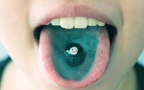 パパブブレ“舌が真っ青になる”「おばけミックスキャンディ」のっぺらぼうや提灯おばけモチーフ