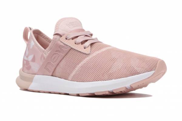 ニューバランス新作シューズ"透ける"メッシュアッパーのスリッポンスニーカー