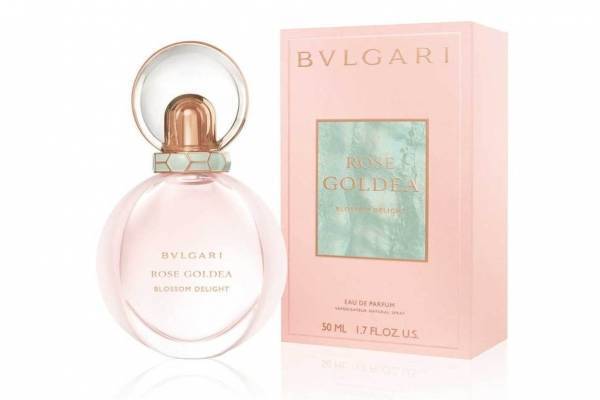 ブルガリ“バラ”が主役の新作フレグランス「ローズ ゴルデア ブロッサム ディライト」