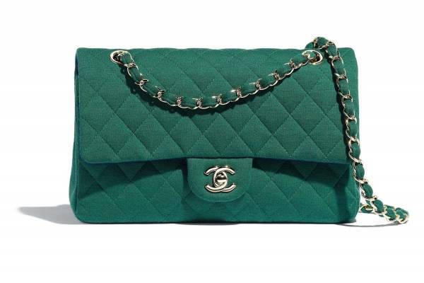 シャネルの“秋色”新作バッグ、タイムレス&スポーティを両立する「ココ ネージュ」コレクション