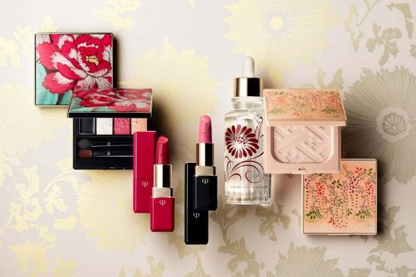 クレ・ド・ポー ボーテのクリスマス限定コスメ -“着物”が着想、和の色彩を纏うアイシャドウ&リップ