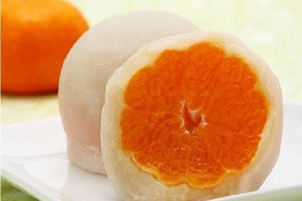 西武池袋本店の「大福まつり」粒あんたっぷりの豆大福＆黒ブドウやミカン入りのフルーツ大福など