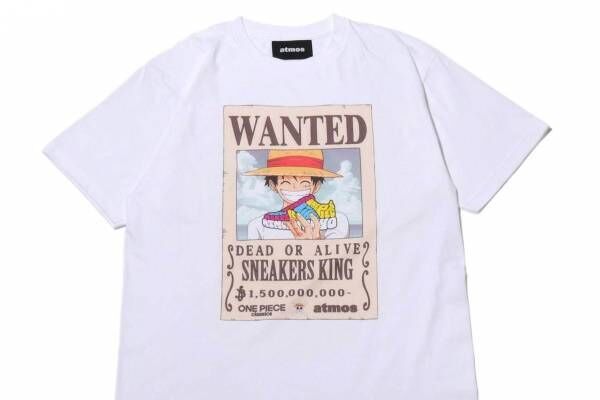 アニメ「ワンピース」×アトモス、スニーカーを持ったルフィの手記書Tシャツ