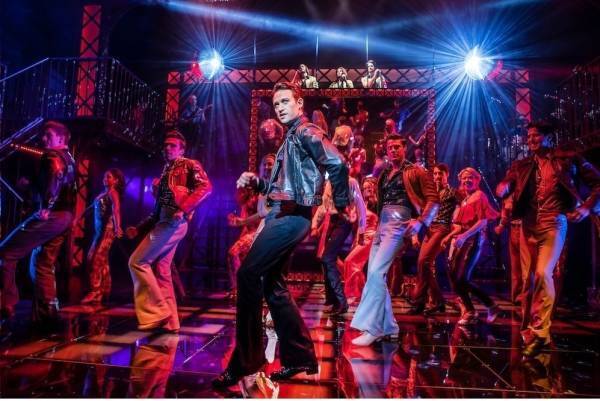 ミュージカル「サタデー・ナイト・フィーバー」が東京で、名作映画を新演出＆最高峰のダンスで