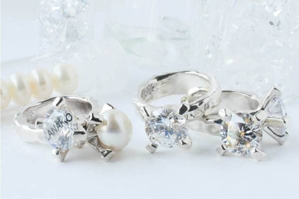 e.m.アクセサリーイベント、パール付きイヤーカフ＆カスタマイズできる天然石リング