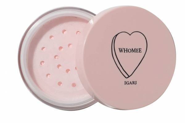 フーミー“ふんわりピンク”の血色感ベースメイク、甘ピンクフェイスパウダーなど