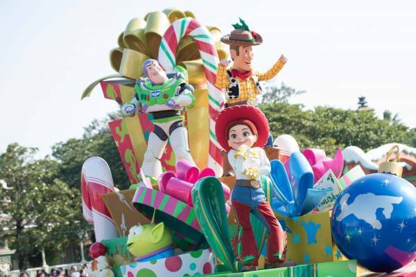 東京ディズニーランド&シーのクリスマス - ショーやパレード、グッズ、フード情報を全公開