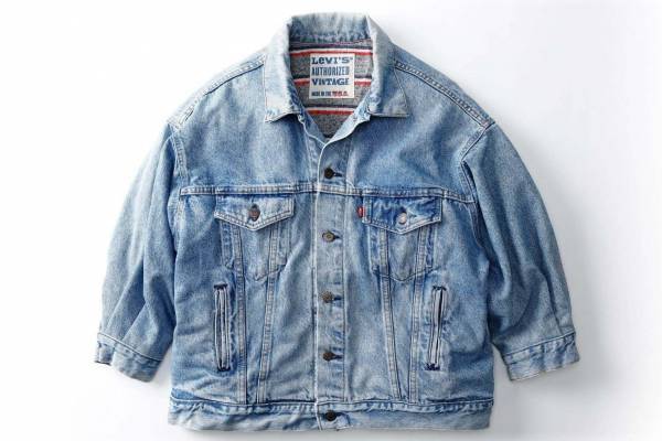リーバイス限定アイテムが原宿で、ユーズドデニムにヴィンテージフランネルを合わせたジャケットやパンツ