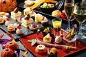 東京プリンスホテルのハロウィンハイティー - おばけスイーツや秋の味覚を絶景テラスで