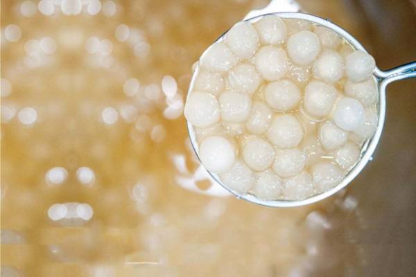 台湾発ティーショップ「チャノン」のもちもち白タピオカ、フルーティーなはちみつ漬け