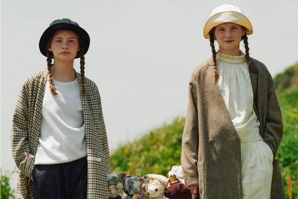 アシードンクラウド 2019-20年秋冬ウィメンズ＆メンズコレクション - 雲の上に花が咲いたら