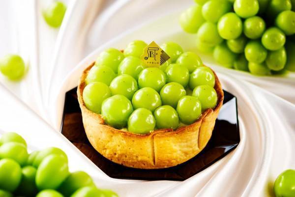 ​​​​​​​パブロ“シャインマスカット”チーズタルト限定発売、ジューシーなマスカットを1粒まるごと