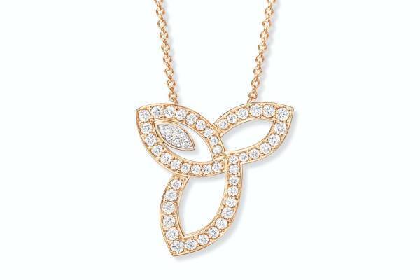 ハリー・ウィンストン「リリークラスター」“可憐なユリ”のローズゴールド製ペンダント、新宿店で先行販売