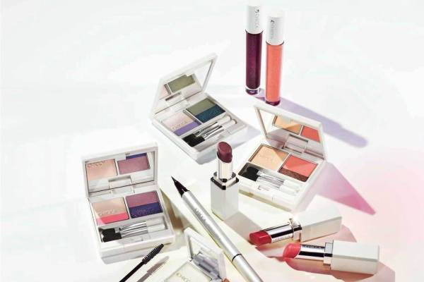 キッカ 2019年秋コスメ、“ローズ色”の大人の透明感グロスや艶グラデアイシャドウ