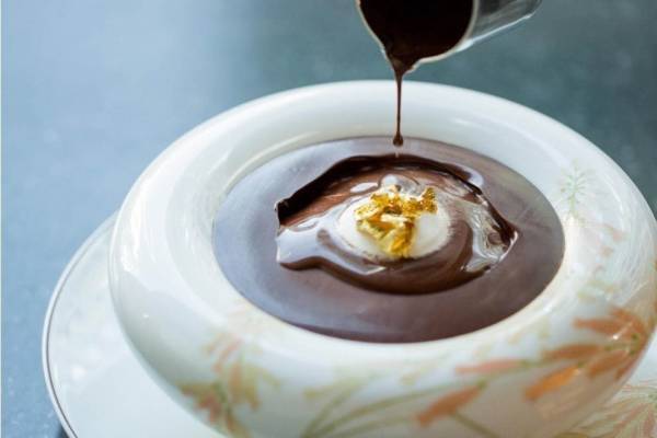 「ル・ショコラ・アラン・デュカス」大阪・大丸心斎橋にオープン、ル・サロン併設で関西初出店