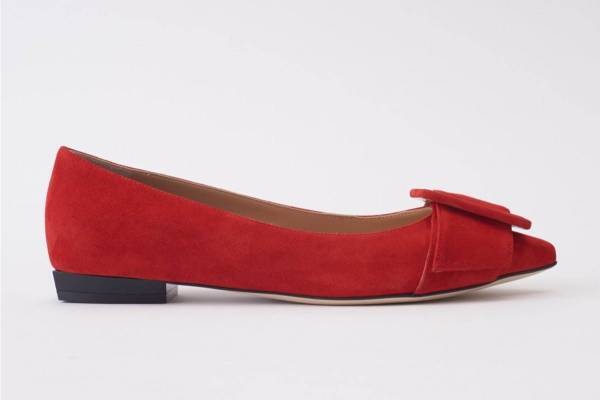 セルジオ ロッシ新作フラットシューズ「srミラノ ミア」スクエアヒール×スクエアバックル