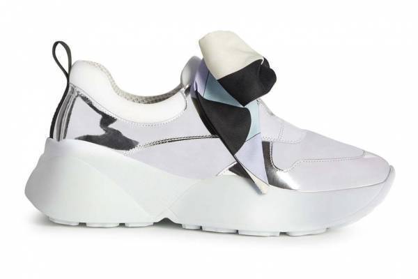 エミリオ・プッチ新作スニーカー、リボンでカスタムできる厚底シューズ