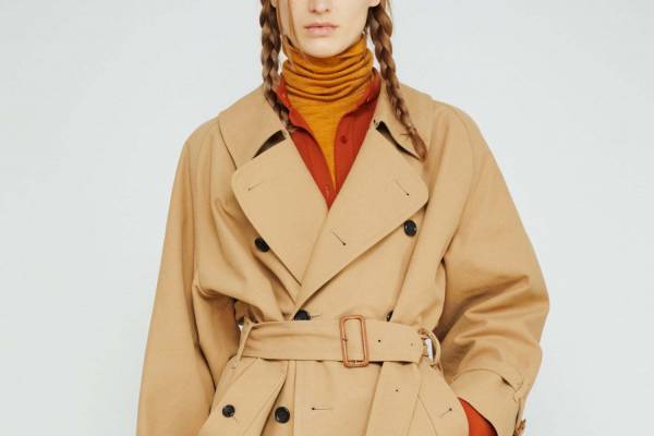 グラフペーパーの新作ウィメンズ秋冬アウター、微起毛コットンのトレンチコートや定番フリースコート