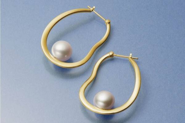 ヴァンドーム青山“隈研吾”とのコラボジュエリーを全国展開、｢ロータス・ハウス｣など建築に着想