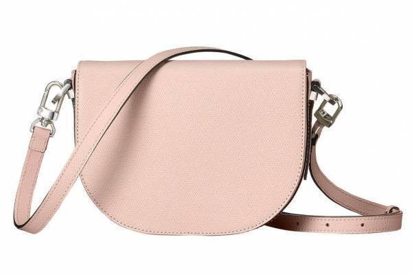 エポイ新作レザーバッグ、パステルカラーの半円型ポシェットやチャーム風ミニバッグ