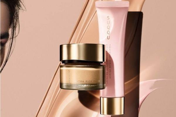 スック“ピオニーピンク”色の新下地、艶仕込みクリームファンデ専用