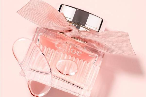 クロエの新フレグランス「クロエ ロー オードトワレ」ローズやジャスミンの爽やかなフローラルノート