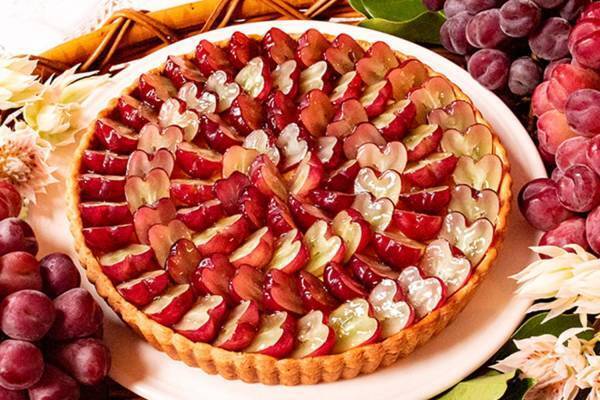 キル フェ ボンから稀少な“ハート型ぶどう”の新作タルト、銀座&浜松で限定販売