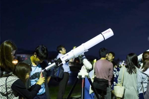「宙フェス」日本橋で東京初開催 - 天体観測会や星・宇宙モチーフのアクセサリー販売