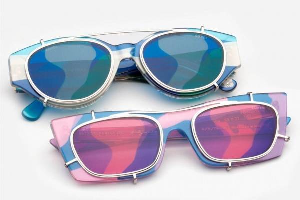 レトロスーパーフューチャー×アンディー・ウォーホルの限定サングラス、カラフルなカモ柄にカラーレンズ