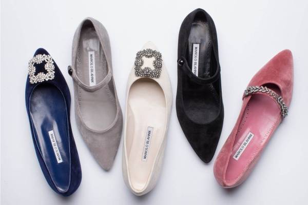 マノロ ブラニク新作シューズ“ベルベット”素材の「ハンギシ」やレオパード柄「メイセール」