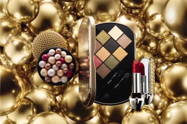 ゲラン19年クリスマス限定コスメ、“ゴールド”主役の10色アイカラー＆「メテオリット」パウダー