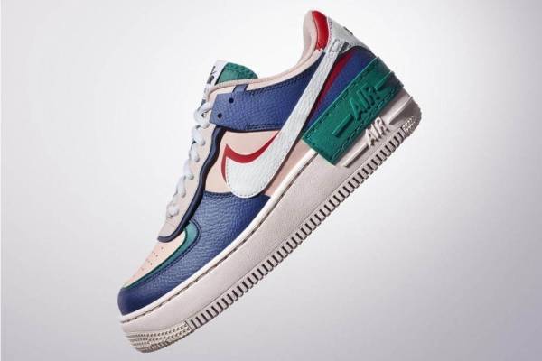ナイキのスニーカー「エア フォース 1」ウィメンズモデル新作3型、2重パーツやリフレクターを施して