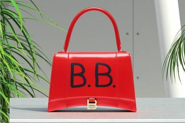 バレンシアガ、バッグのスペシャルイベントが東京＆大阪で - 名前やイニシャルなどをペイント