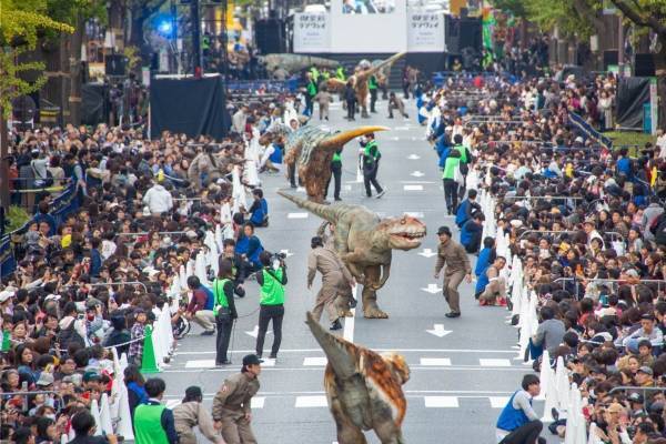 「御堂筋ランウェイ」東京ディズニーリゾートのパレードが大阪に、ピカチュウの大行進も