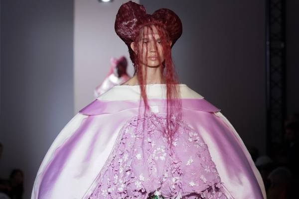 コム デ ギャルソン 2020年春夏コレクション - 『オーランドー』に着想した第2幕