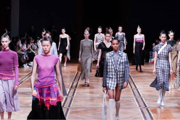 ビューティフルピープル 2020年春夏コレクション - 刻々と変化する空のように