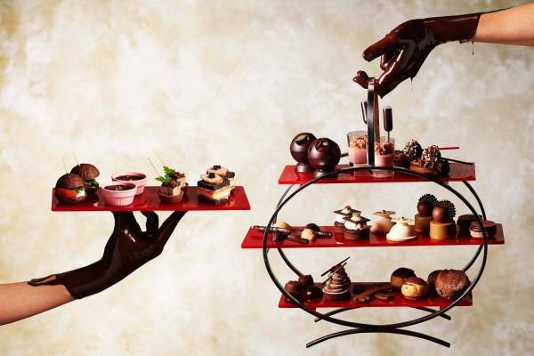 ANAインターコンチネンタルホテル東京「チョコレート・アフタヌーンティーセット」ケーキやマカロンなど